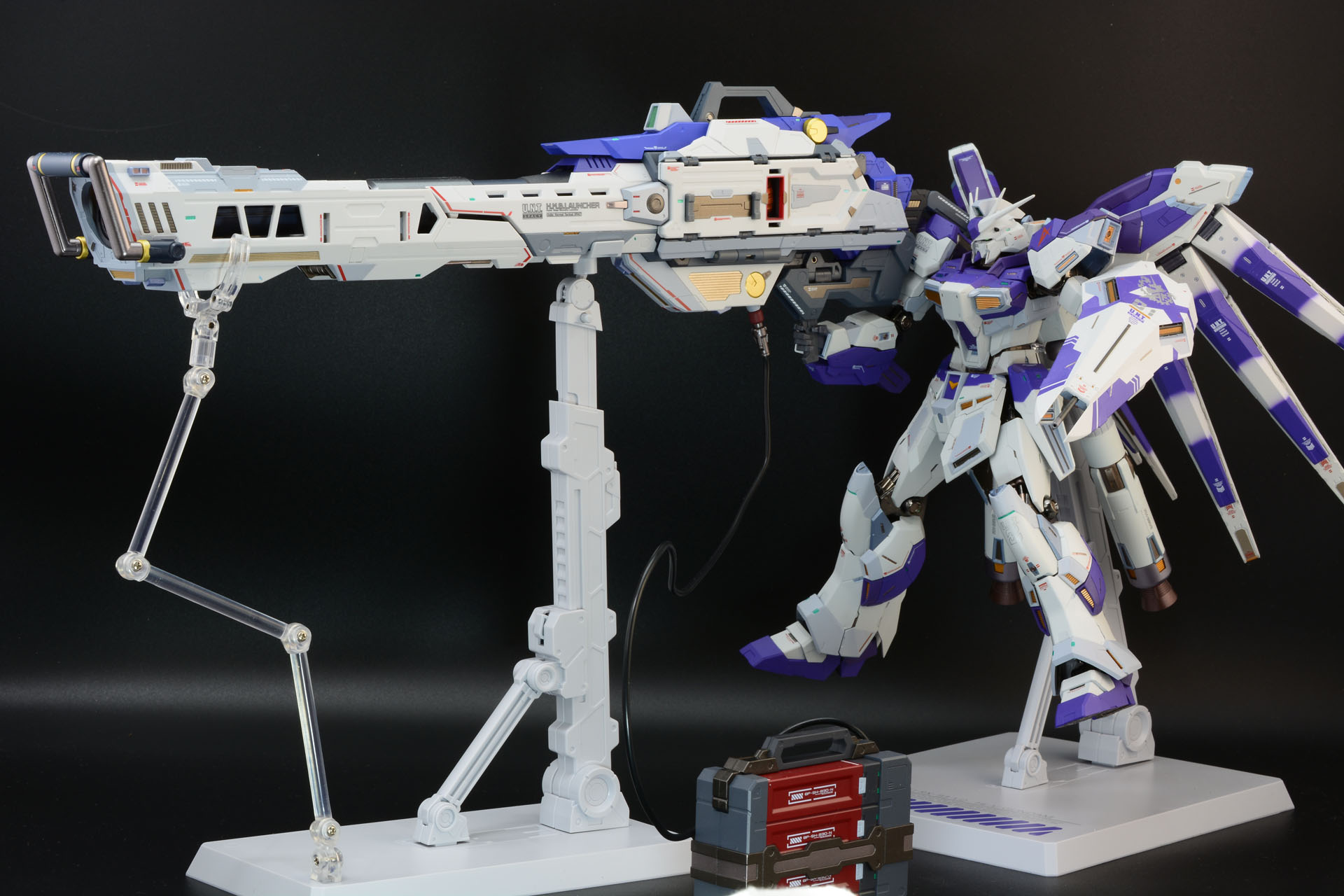 METAL BUILDオリジナルデザインのハイパー・メガ・バズーカ・ランチャー。原作にはなかった拡散メガ粒子砲を射撃できる形態だ