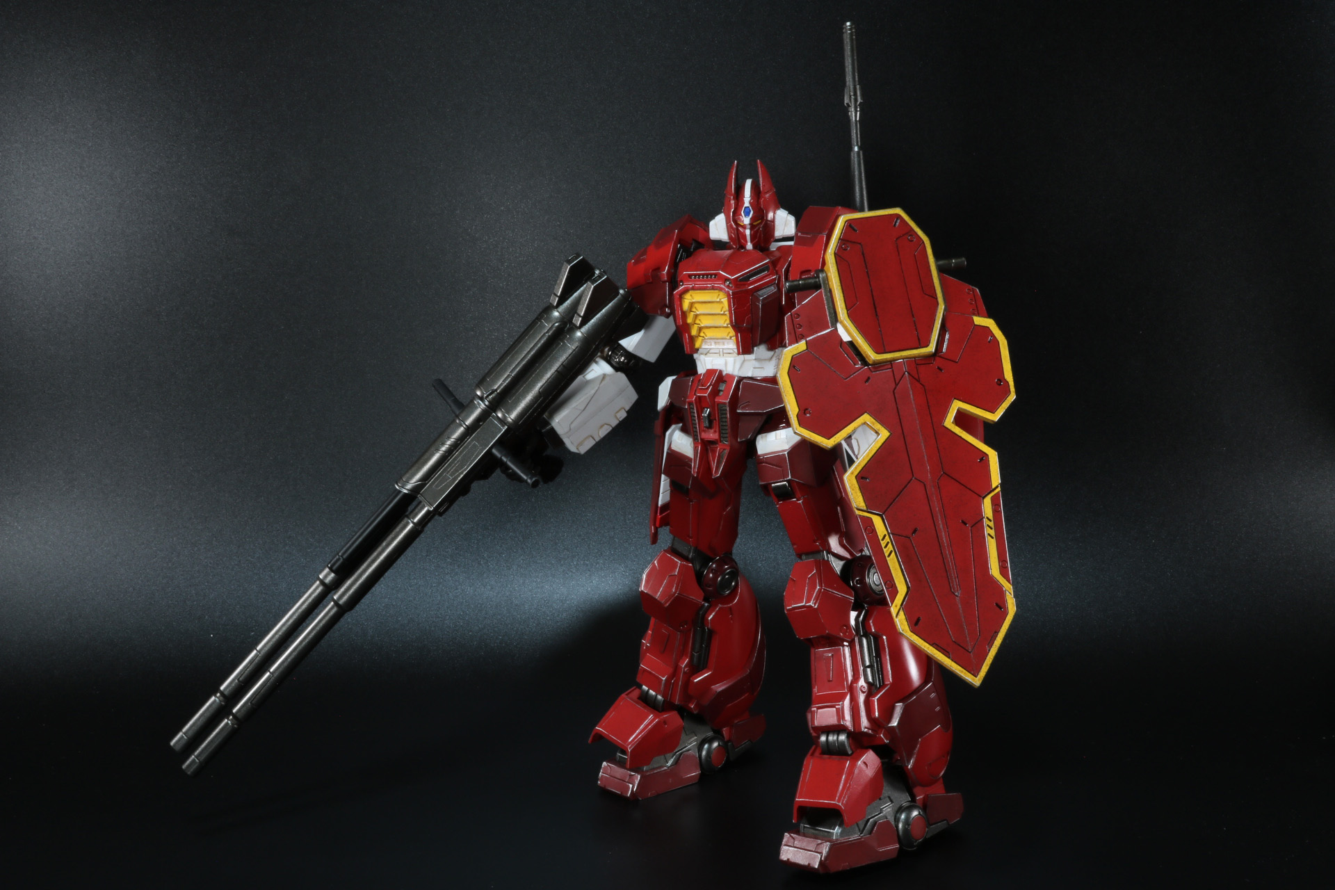 固定砲台時は左右のグリップを持たせる形となっている