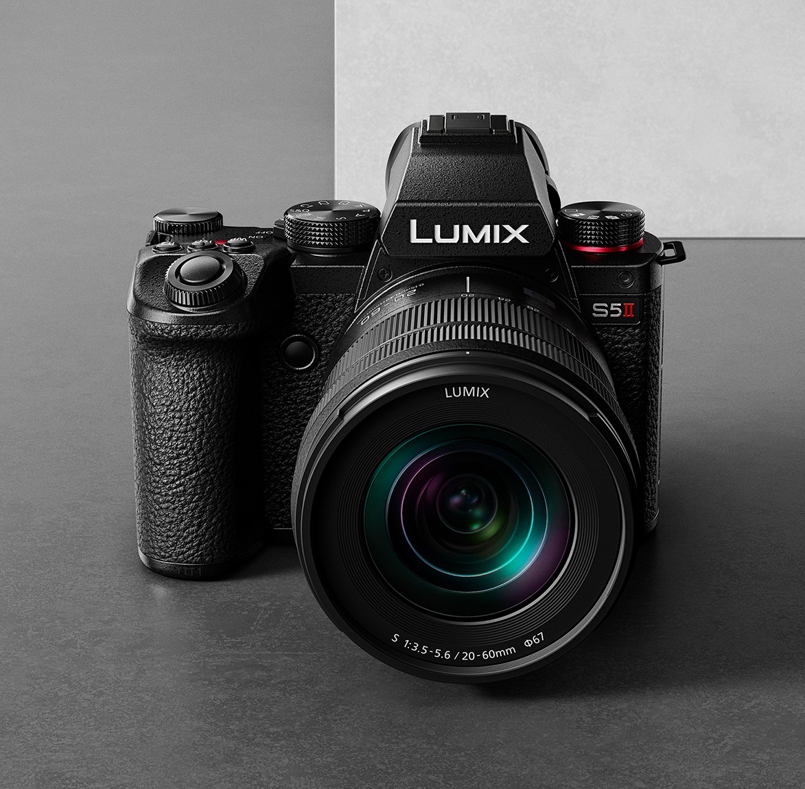 LUMIX S5II