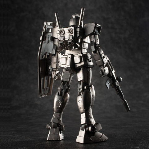 ガンプラ「ガンダリウム合金モデル 1/144 RX-78-2 ガンダム