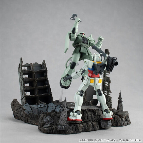 機動戦士ガンダム 名シーン再現 ガンプラ ジオラマ完成品 ガンダム 大地に立つ 機動戦士ガンダム 名シーン再現 ガンプラ ジオラマ完成品