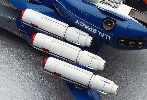 超時空要塞マクロス」よりプラモ「VF-1J スーパーバルキリー “マックス