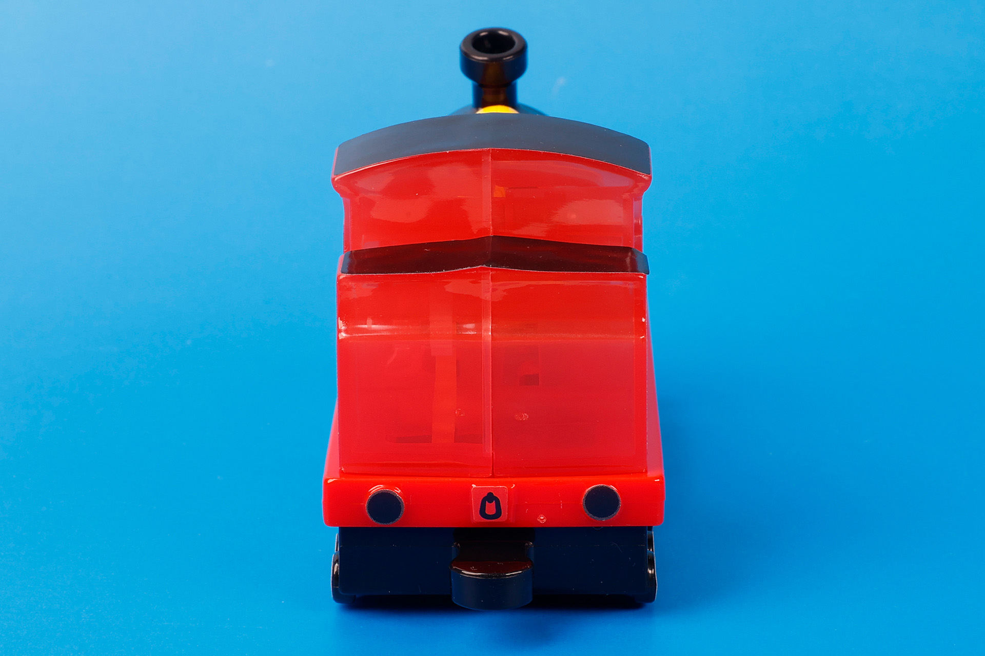 背面側は比較的スッキリとしている