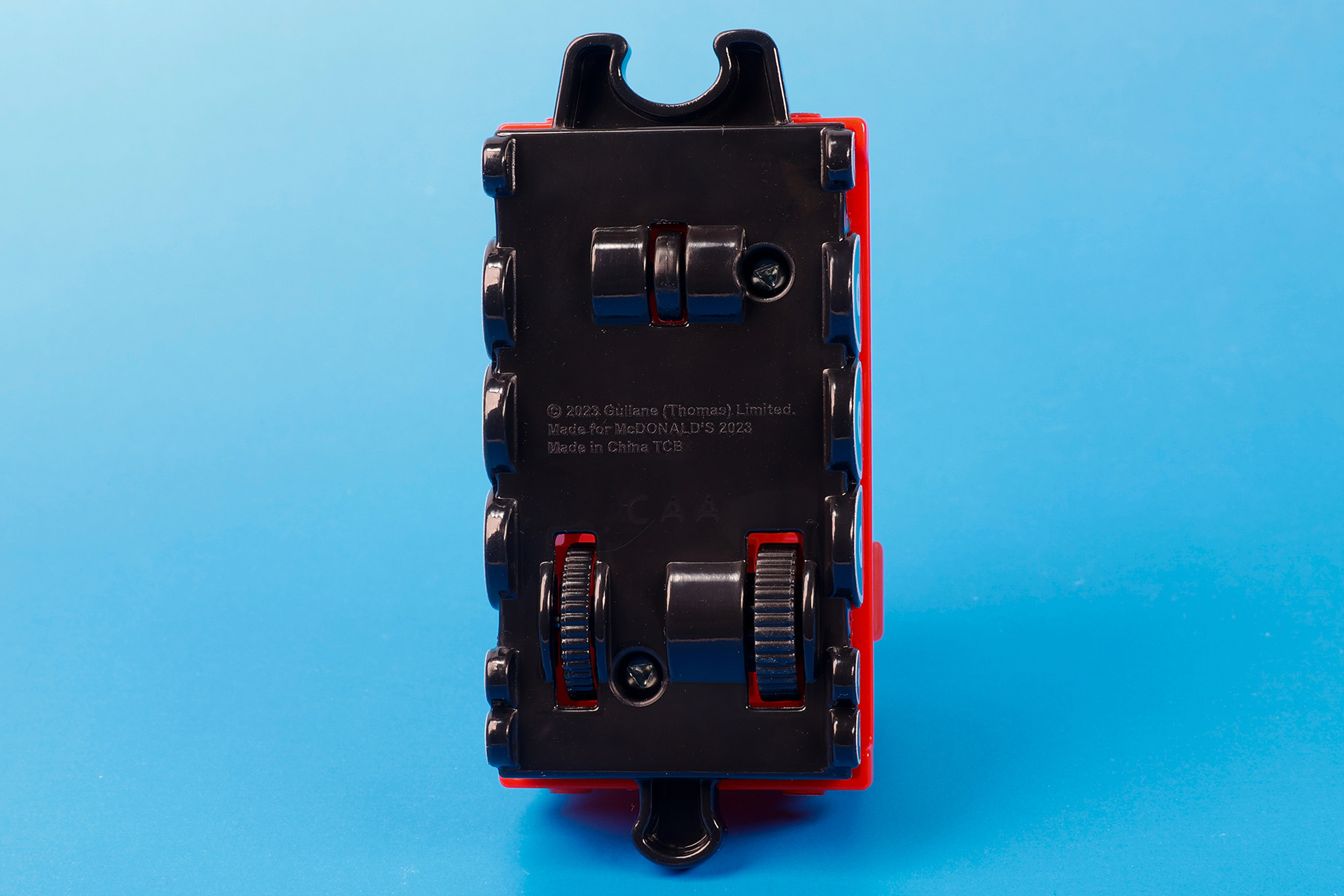 底面側に付けられている車輪は3つだ