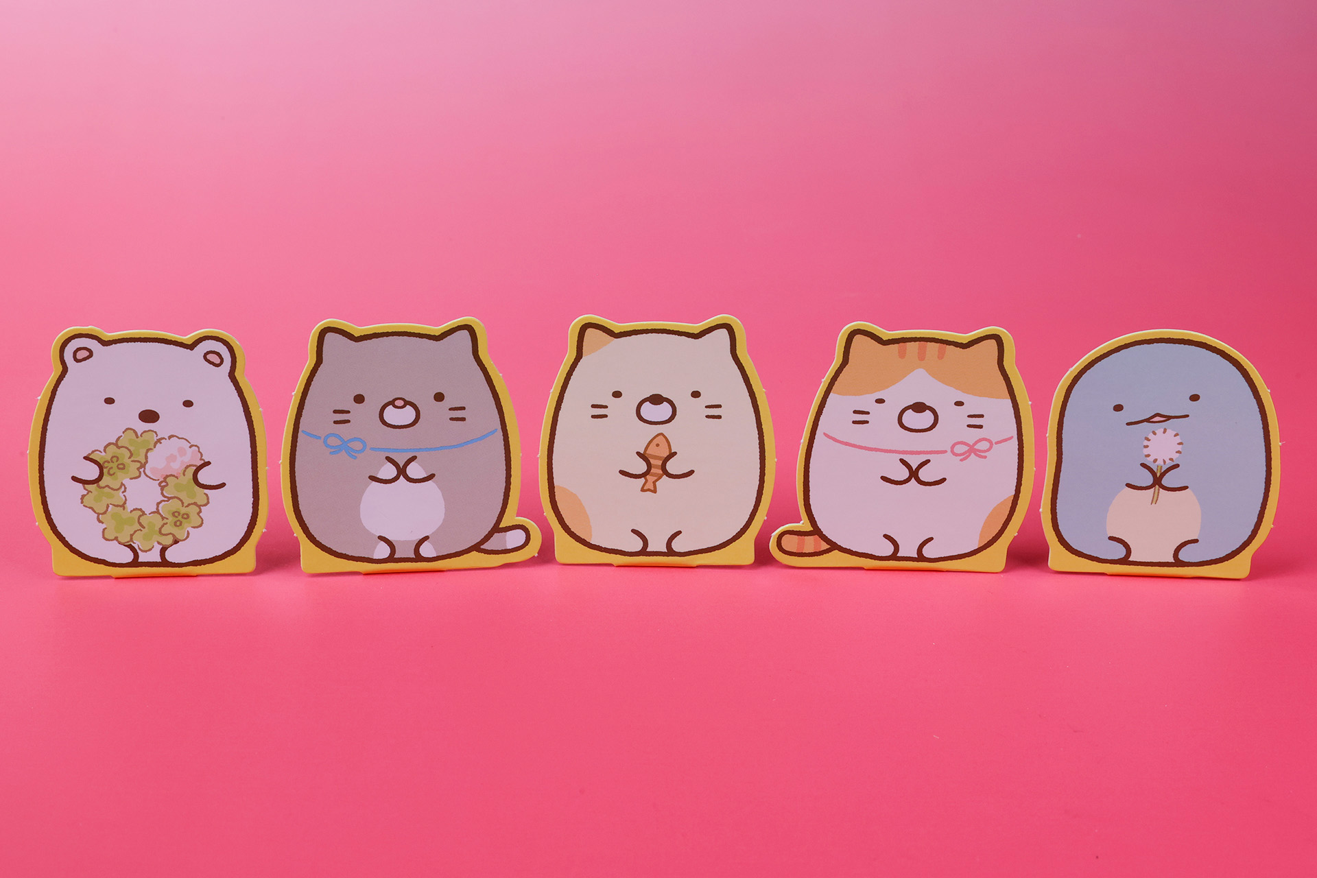 しろくま、ねこのきょうだい（グレー）、ねこ、ねこのきょうだい（トラ）、とかげのキャラクターカード