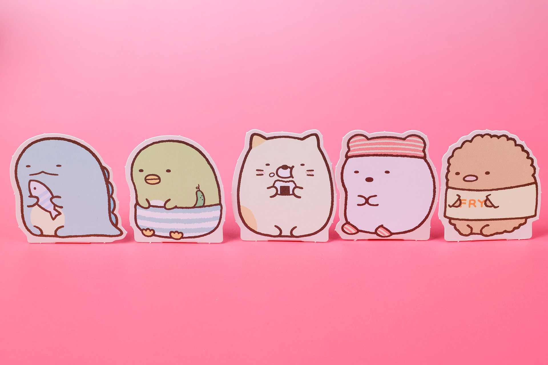 キャラクターカードには、とかげ、ぺんぎん？、ねこ、しろくま、とんかつのイラストが描かれている