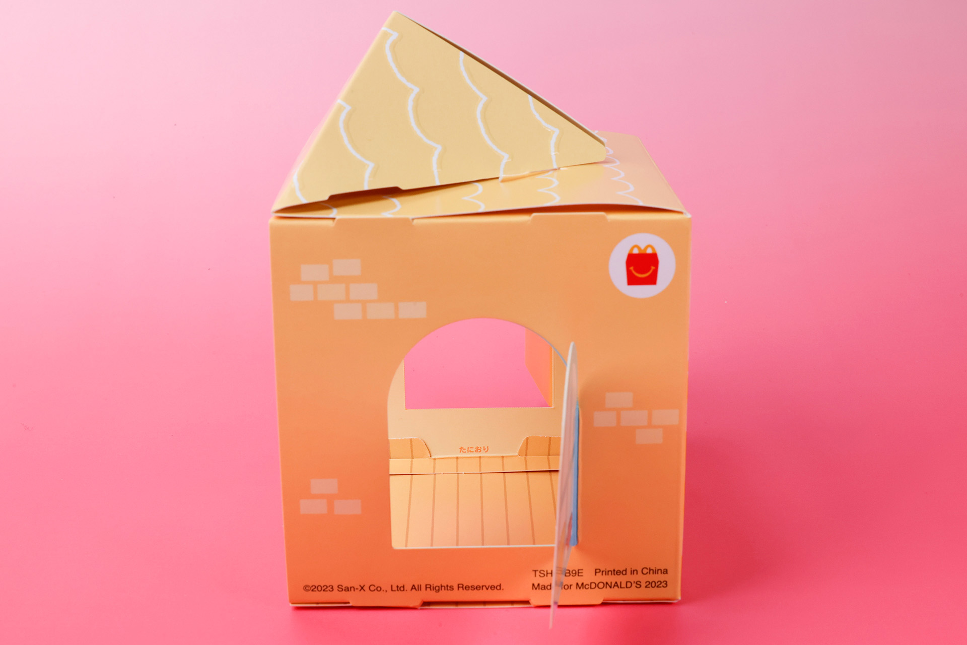 側面にはハッピーセットのマークが描かれている