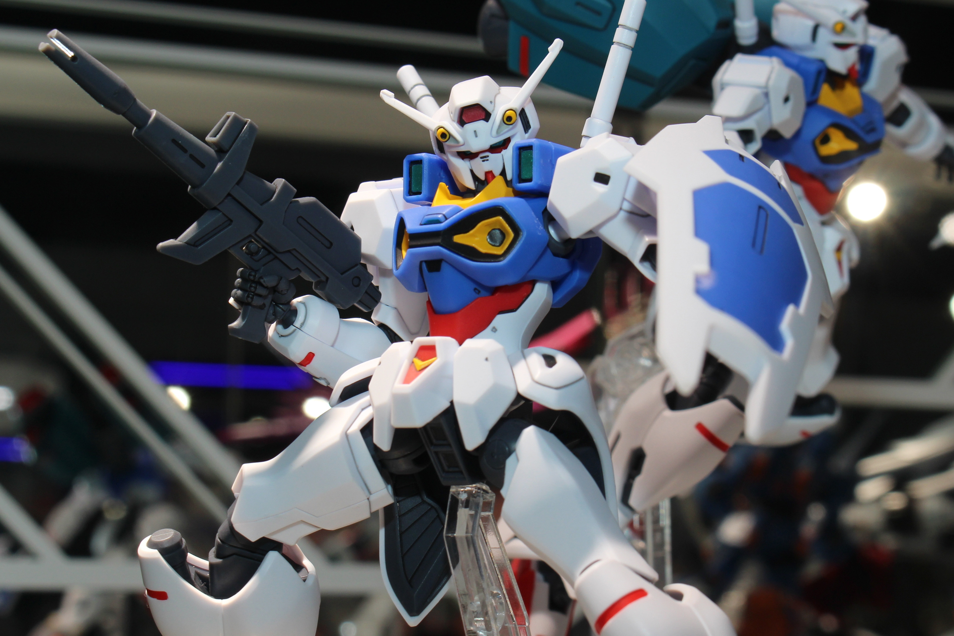 曲線主体のフォルムがどことなくG-セルフをイメージさせる