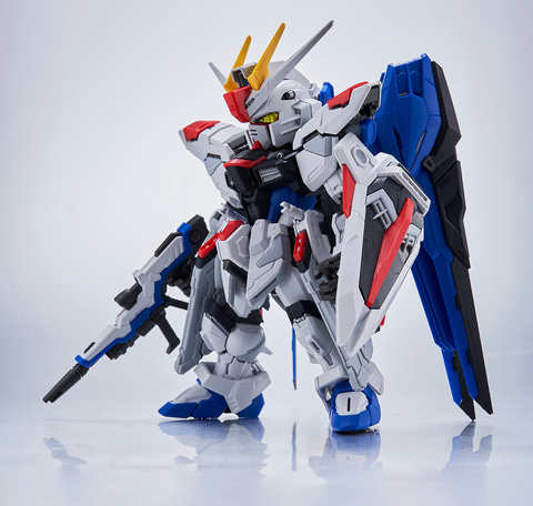 ガンプラ「MGSD フリーダムガンダム」発売に先駆け開発ブログが