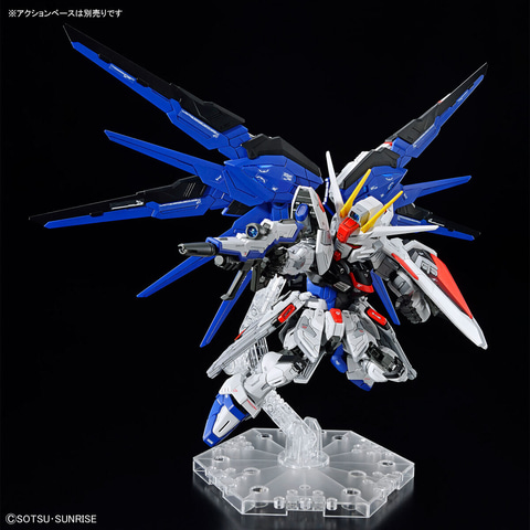 機動戦士ガンダムSEED」より「MGSD フリーダムガンダム」が登場