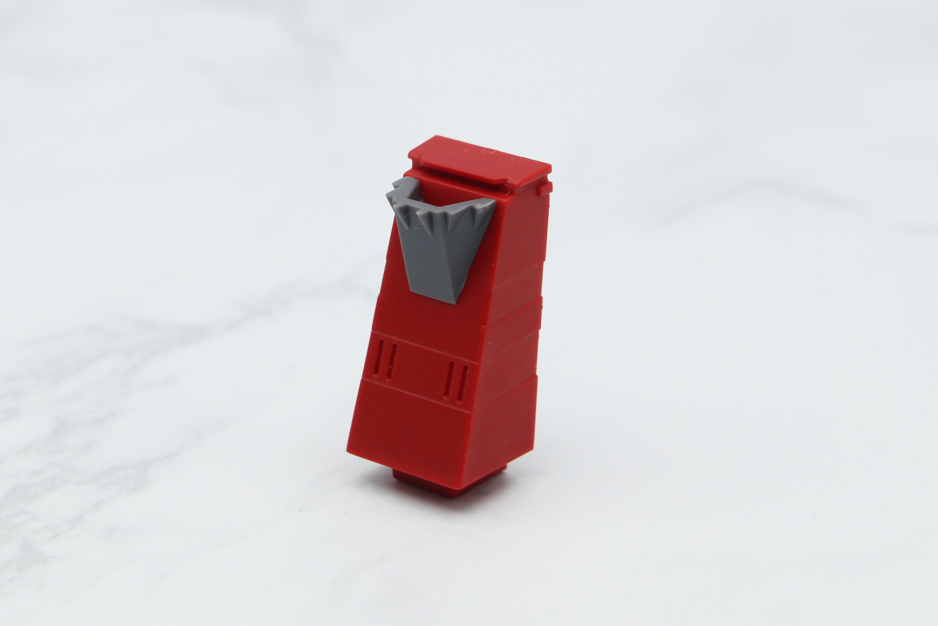 首となる部分と後頭部の組み立て