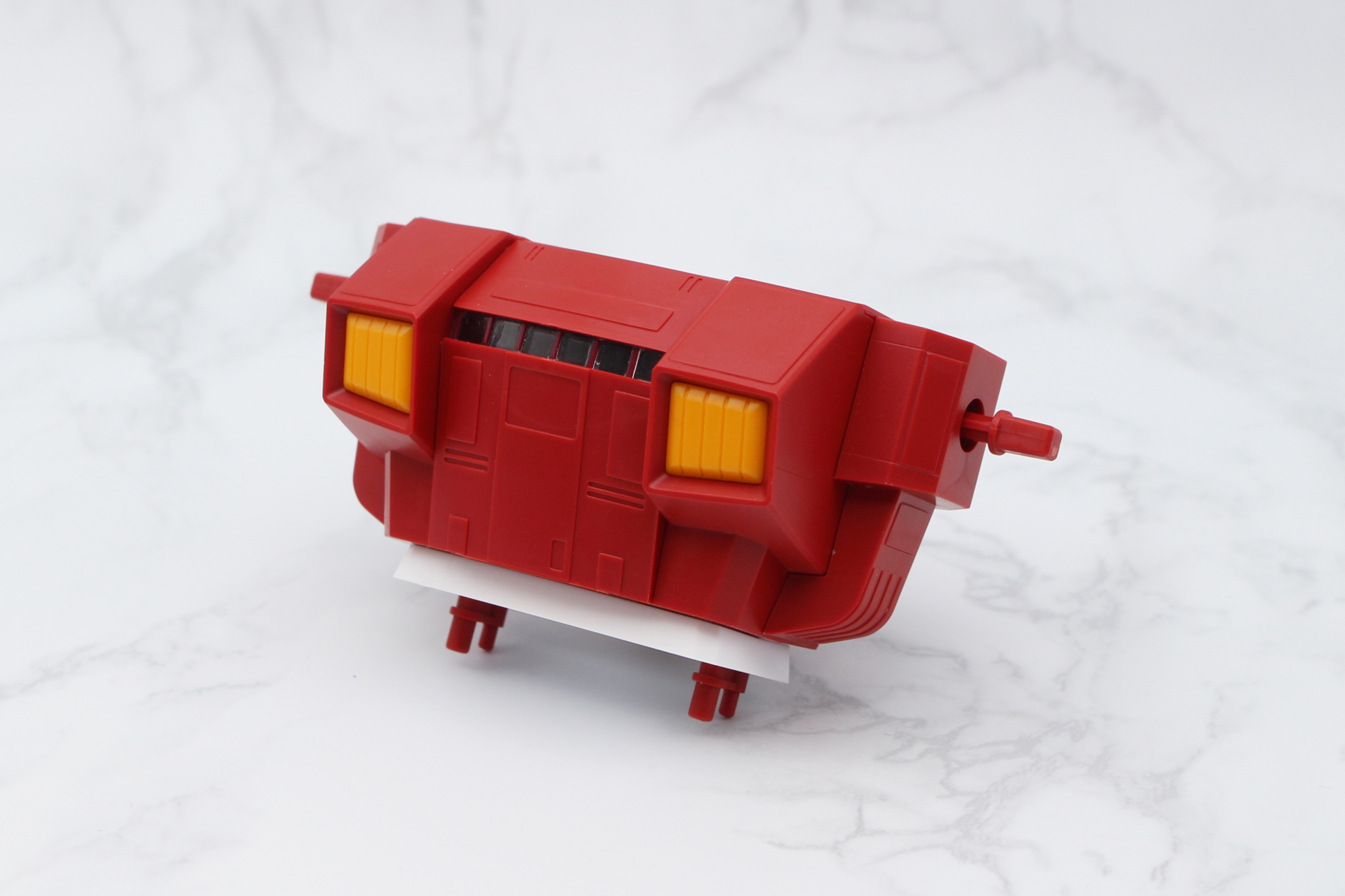 いくつかのパーツを取り付けて胴体が完成