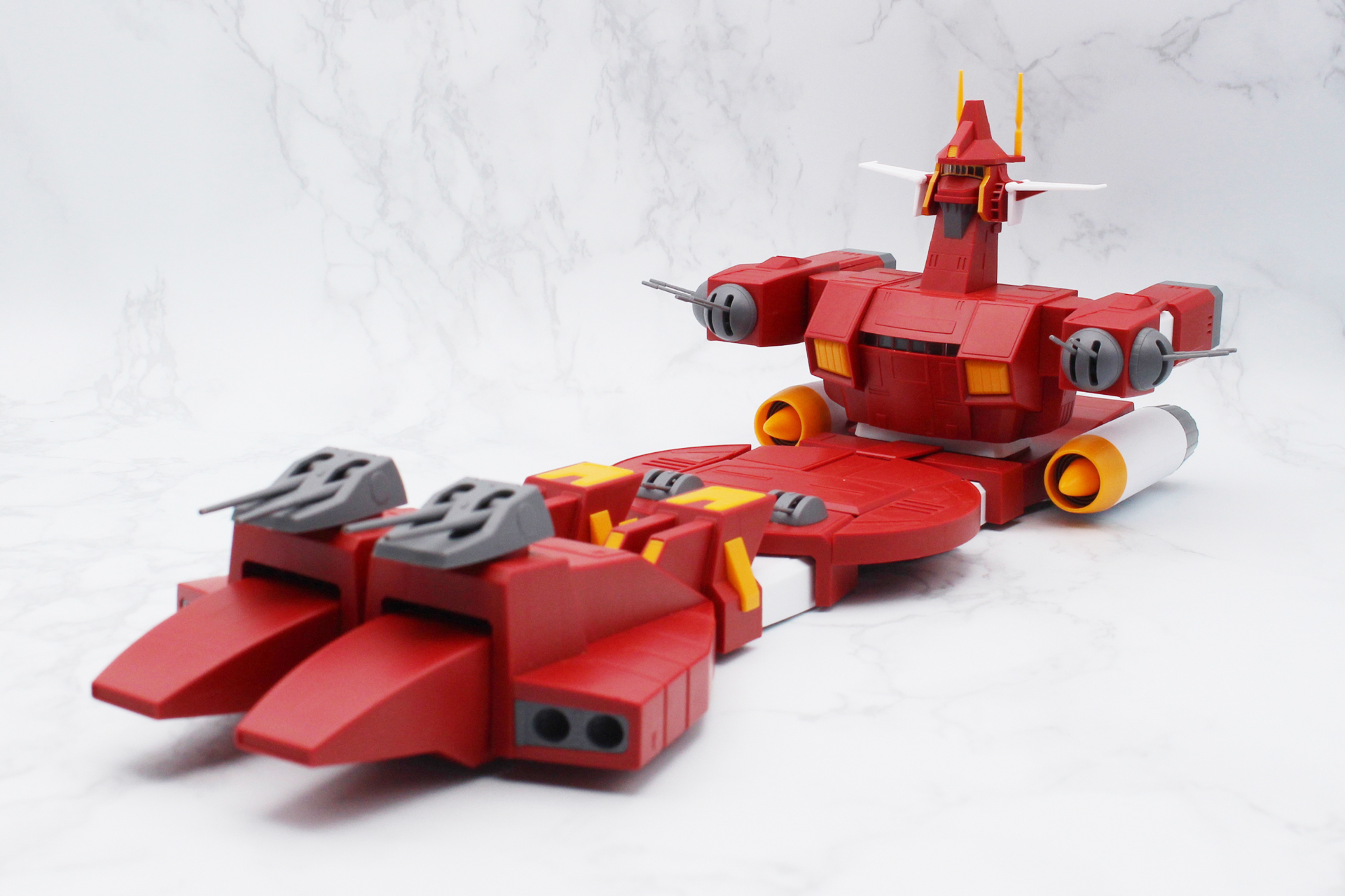 未塗装の素組みでもしっかりとアイアンギアーとわかる色分けになっている