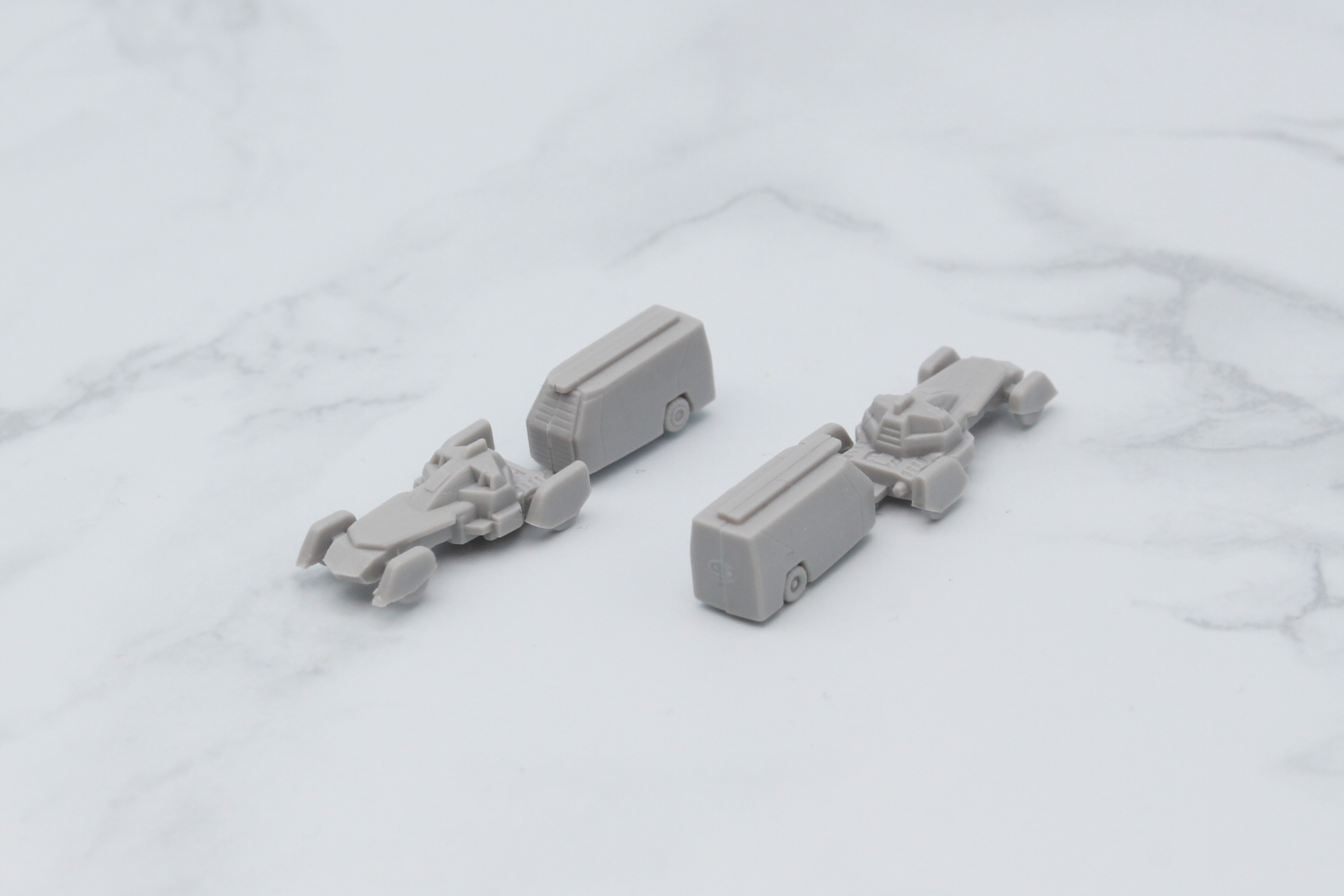 ザブングル・カー。トレーラー状態で連結部は可動する