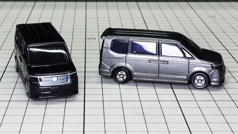 ブラックとグレーのボディカラー