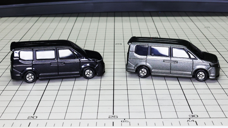 ブラックとグレーのボディカラー