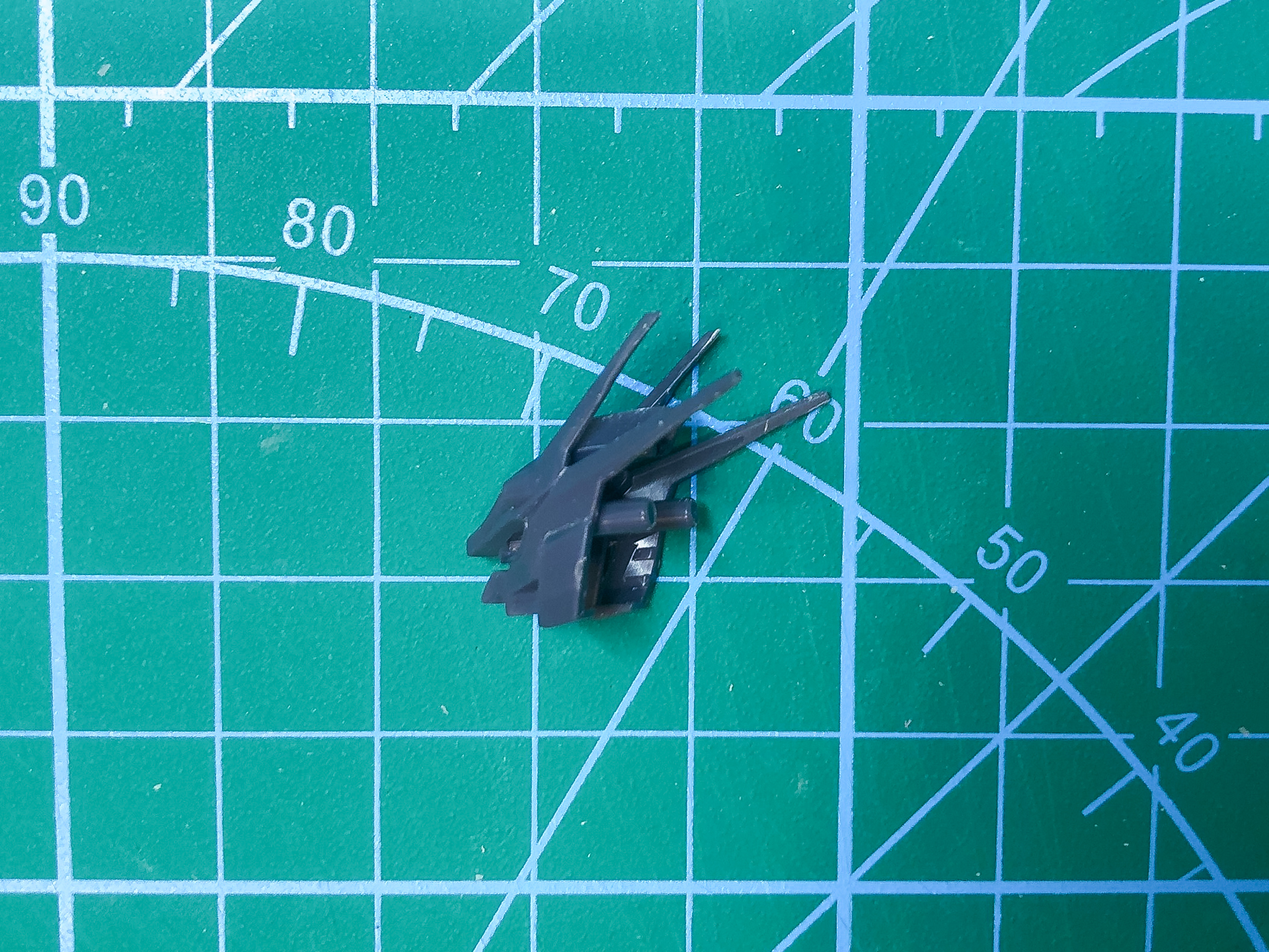 加工が完了した頭部パーツは設定どおりの形状となりました。