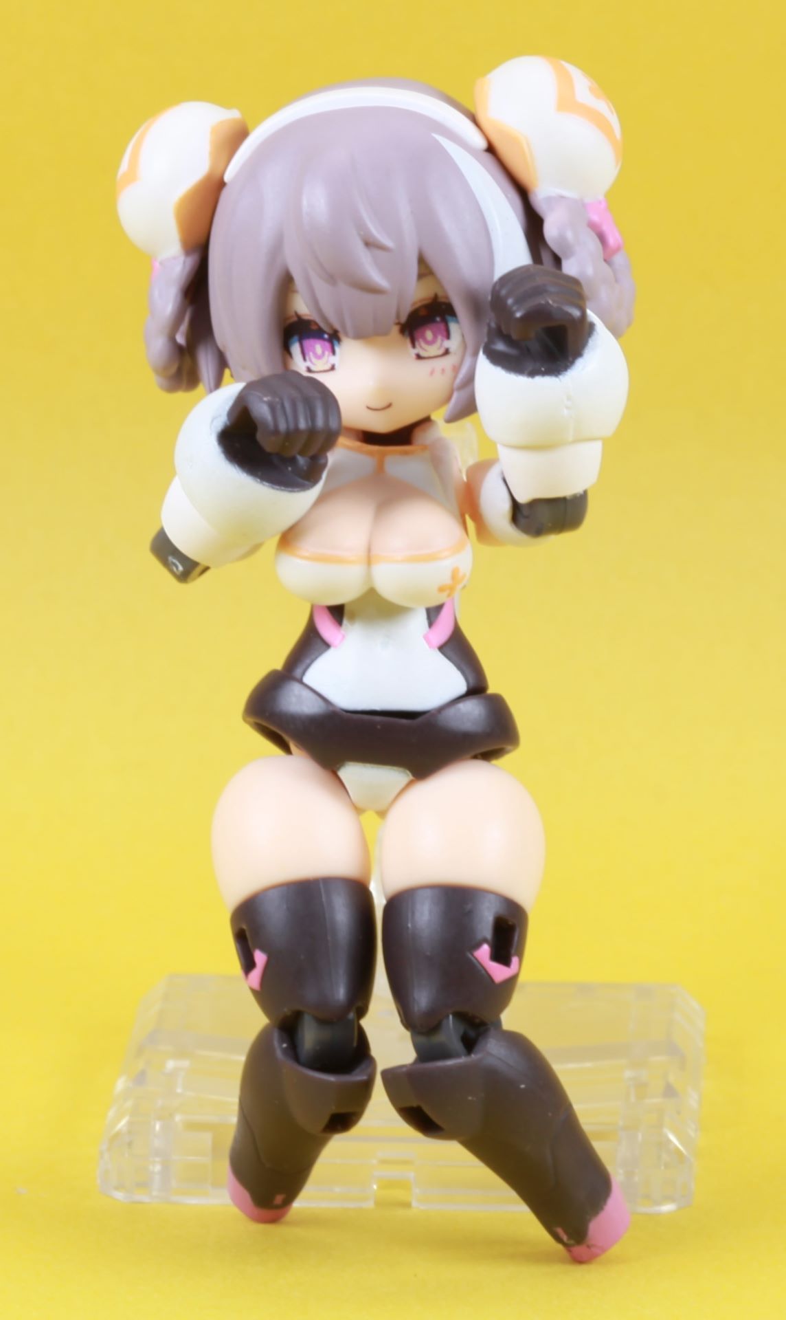 ちょっとした仕草もかわいらしさがにじみ出る