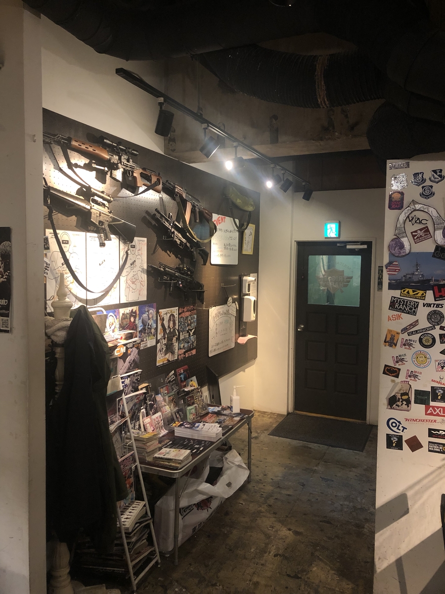 店内の様子（開店後一番のりしたため少々寂しかったが、すぐに他のお客さんも増えた。休日には満席になる）