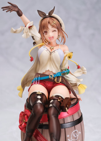 ライザのアトリエ　ライザ　25周年記念ver.　1/7スケール　フィギュア Amazon.co.jp: あみあみ ライザのアトリエ ～常闇の女王と秘密の