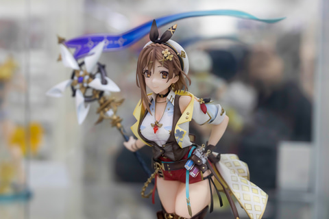 【新品未使用】ライザのアトリエ　フィギュア　あみあみ 中古】(本体B+/箱B)ライザのアトリエ3 ～終わりの錬金術士と秘密