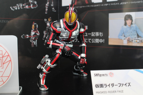 ランキングや新製品 S.H.Figuarts(真骨彫製法) 仮面ライダー555 仮面