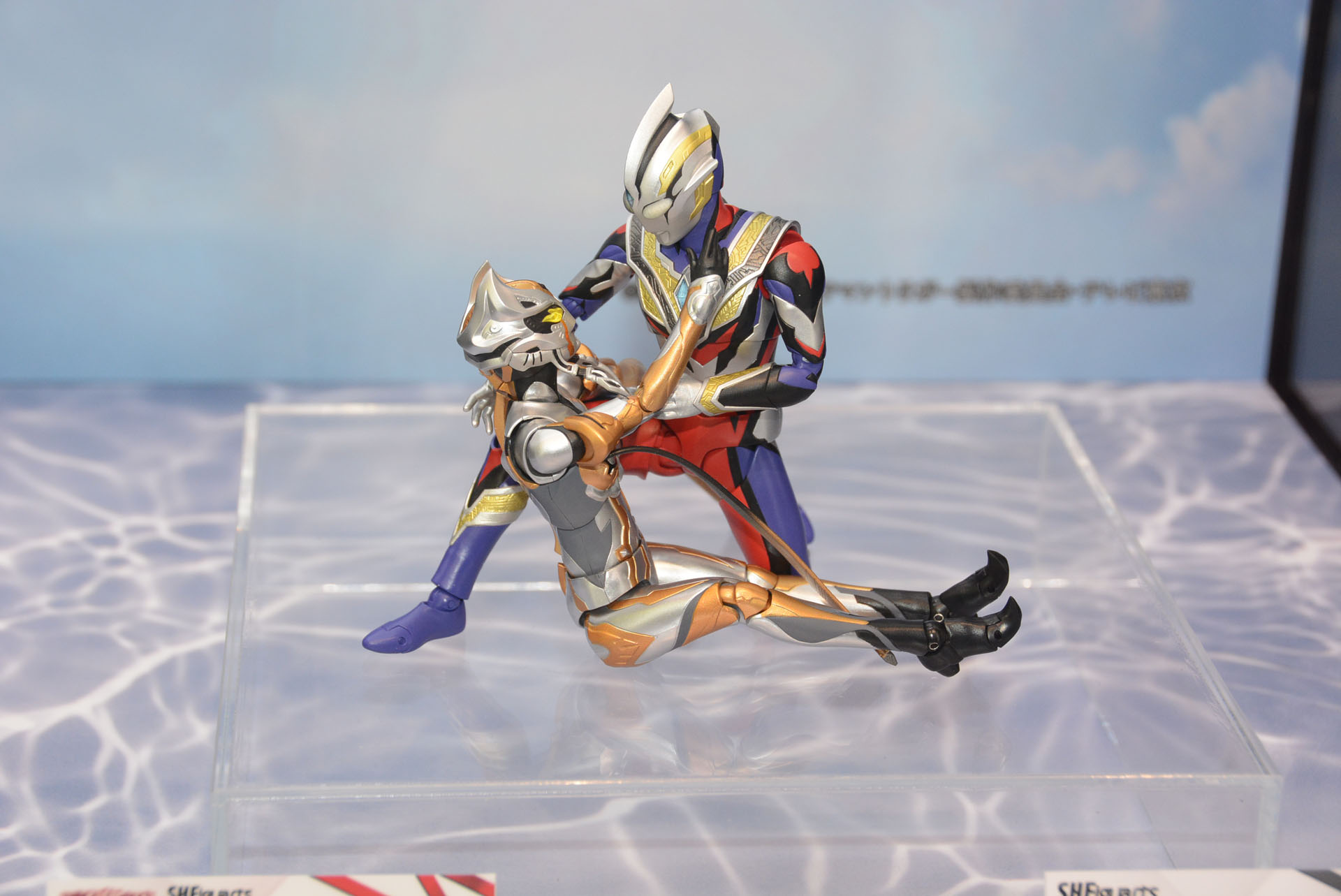 参考出展の「S.H.Figuarts トリガートゥルース」。全身のモールドや黒の差し色で印象が変わる。このポーズもファンにはぐっとくる要素だ
