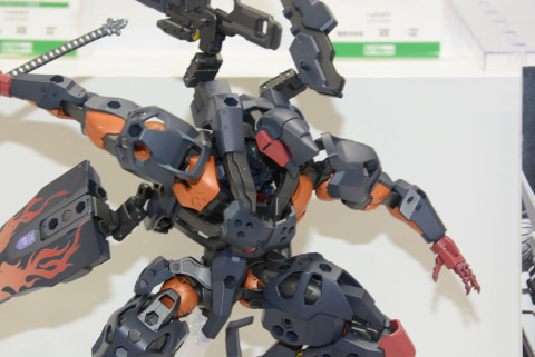 特別企画】【詳報】クワガタメカ「ゲルトルード」はプラモデル