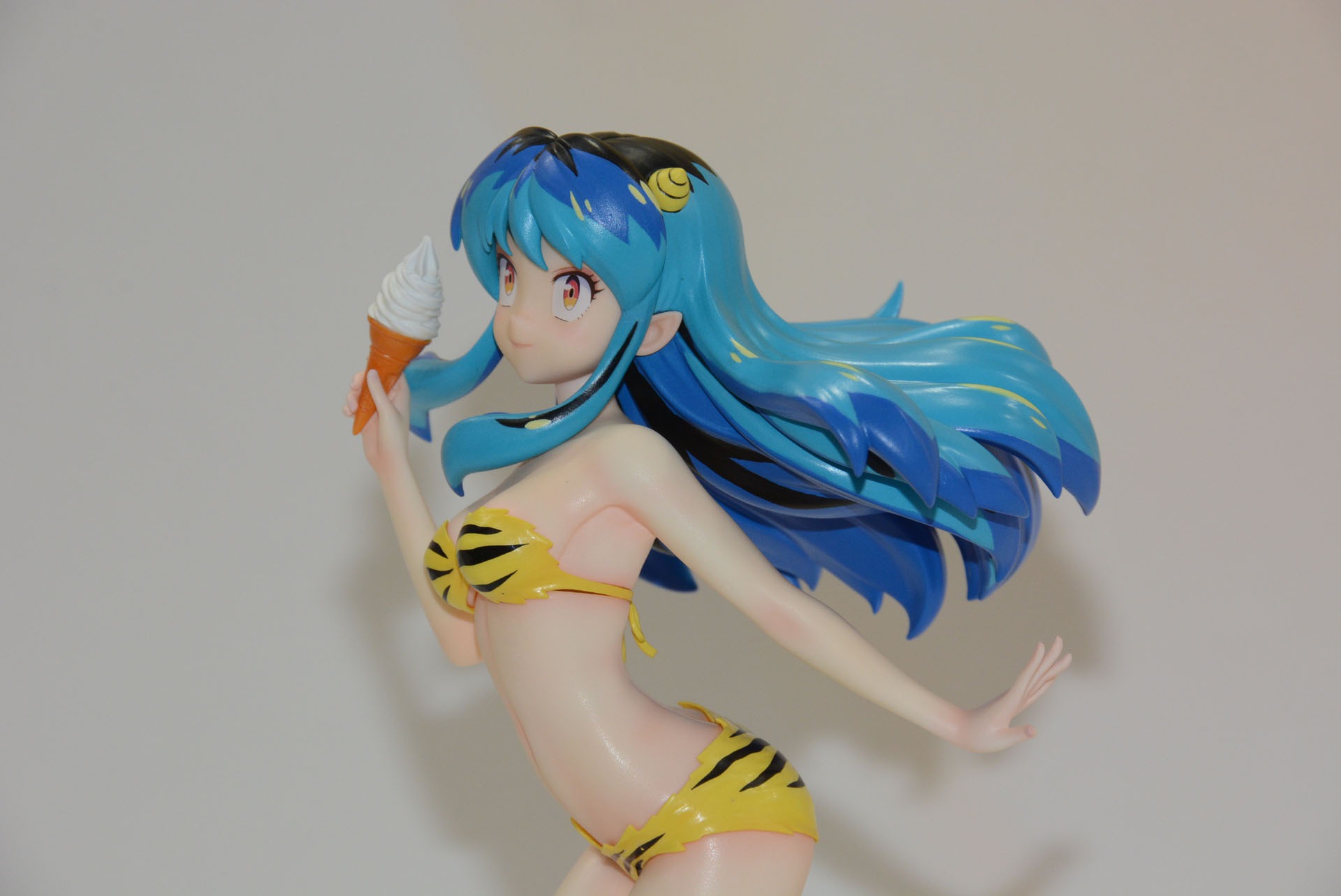 角度を変えても違和感を感じさせないのは、コトブキヤのフィギュア表現の見事さだ