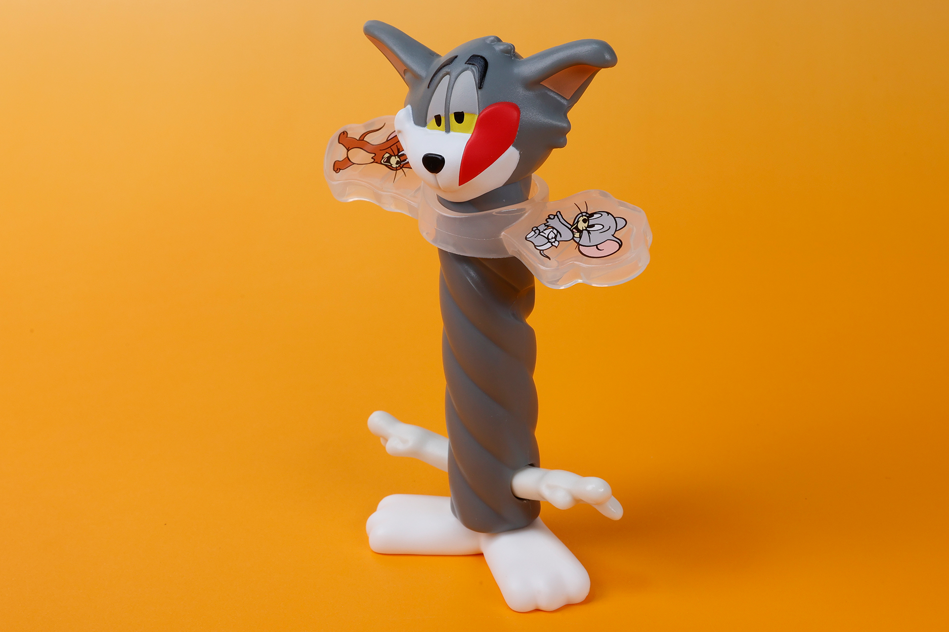 トムの身体のねじれ具合が素晴らしい