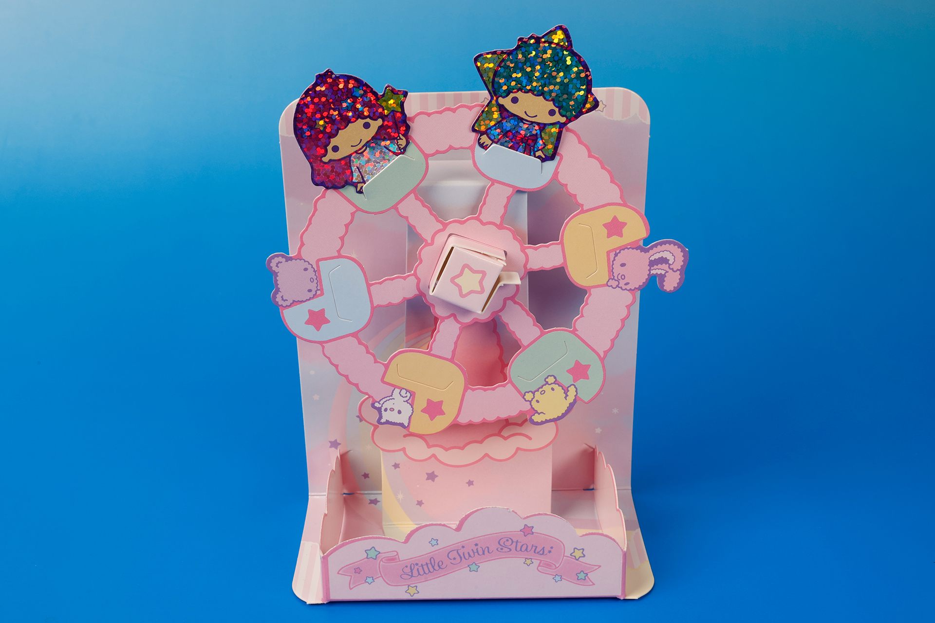 キキとララのキラキラカードを取り付けたところ