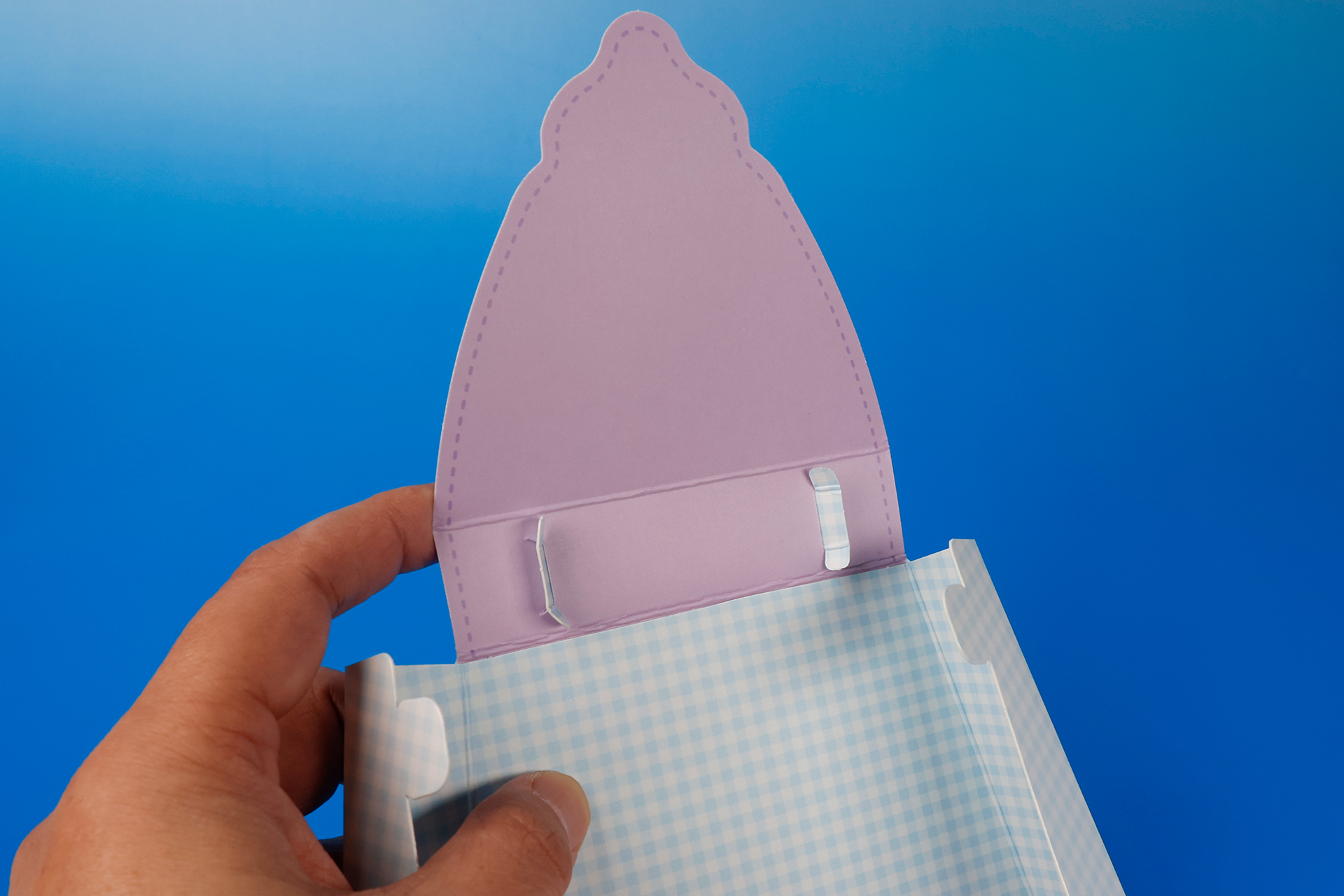 こちらがハンドパーツ取付け部分の裏面側だ