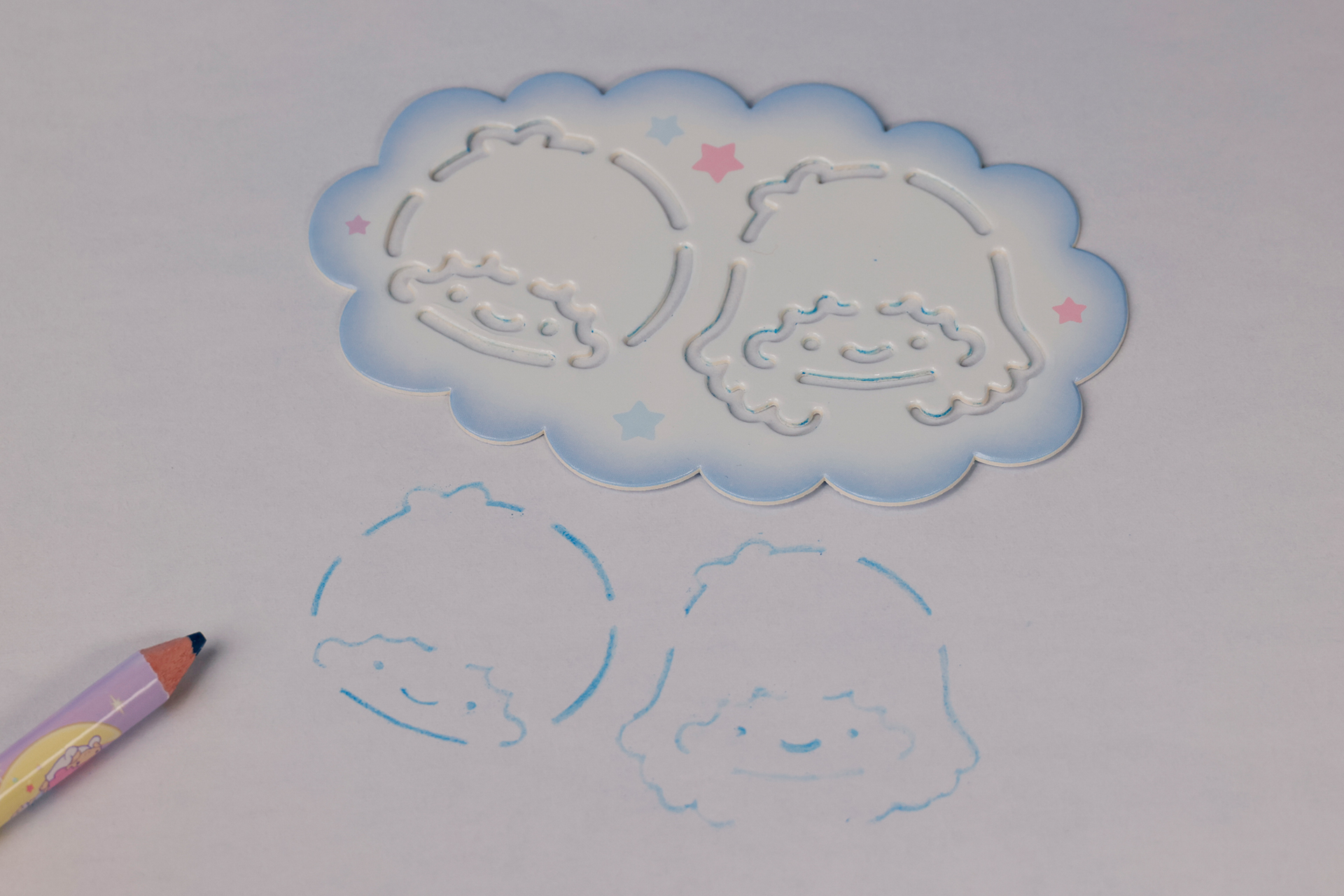 あっという間に、キキとララのイラスを描き上げることができた！