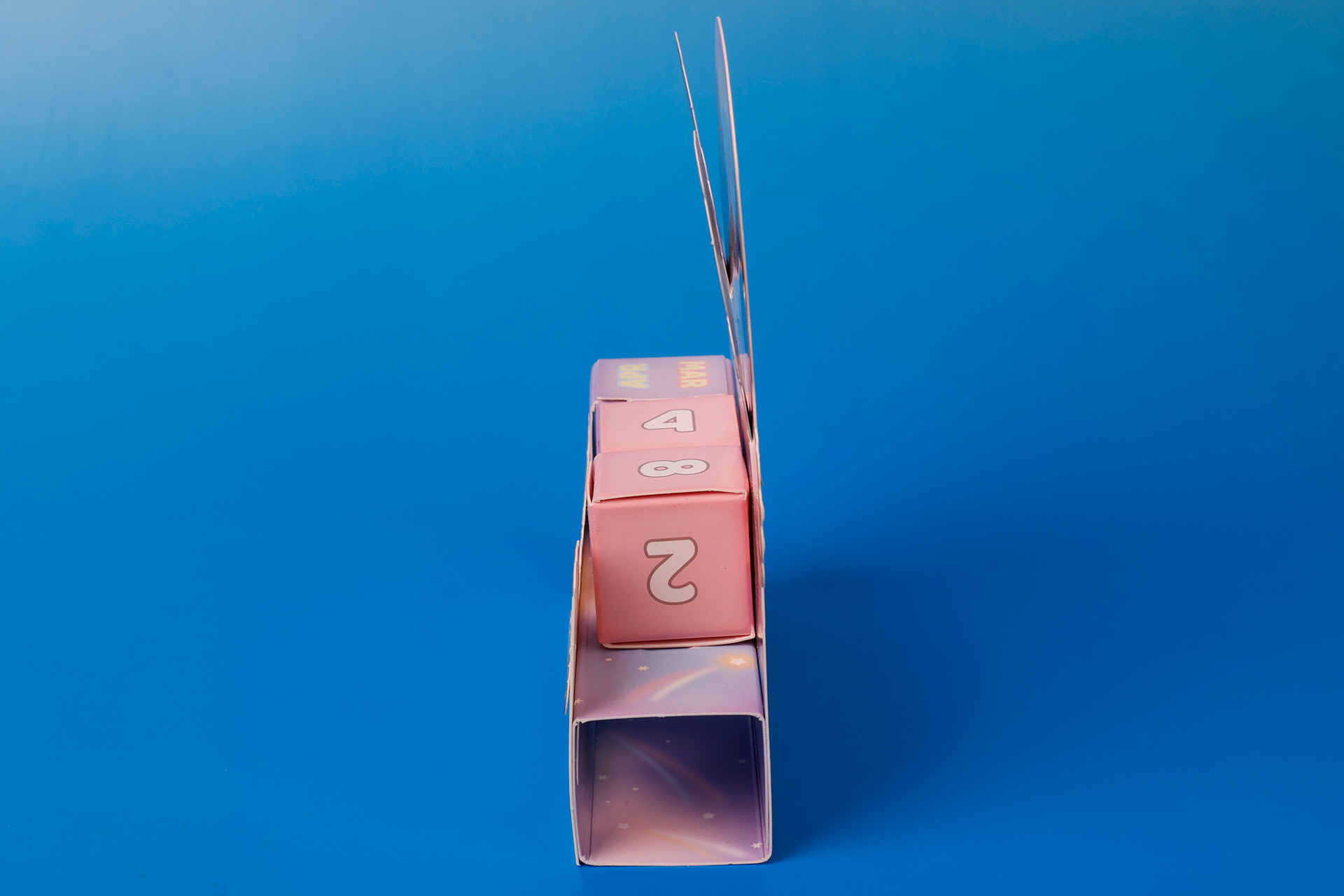 厚みもあるので、自立させることができる