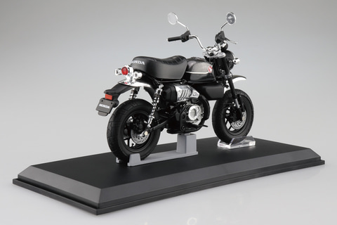 アオシマの1/12完成品バイクシリーズより「Honda Monkey125 '22」が3色