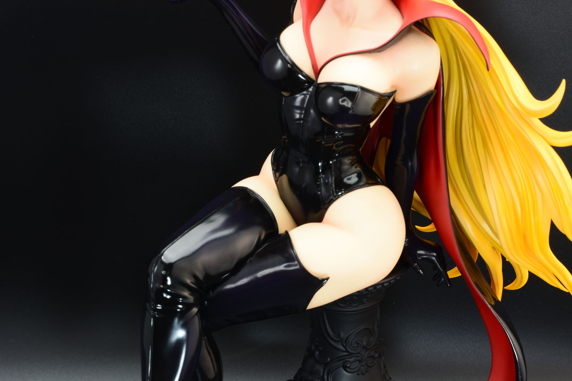 バストのアップ。ボヤッキーでなくても思わず手が伸びてしまいそう