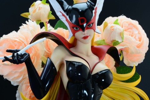 レビュー】「ドロンジョ 1/4 スタチュー」レビュー 艶やかに輝く