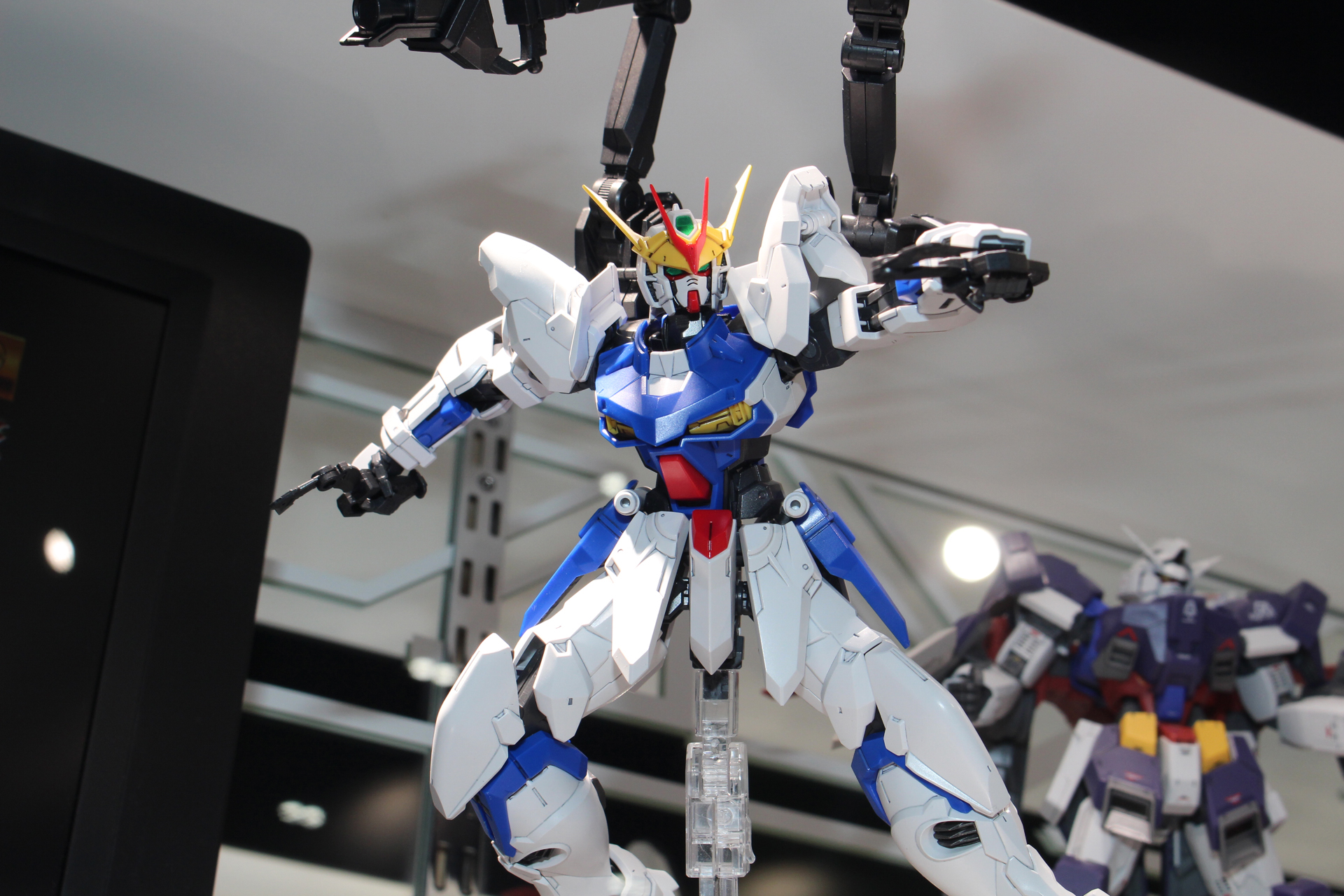 MGテスタメントガンダムをベースに新規パーツを追加して立体化