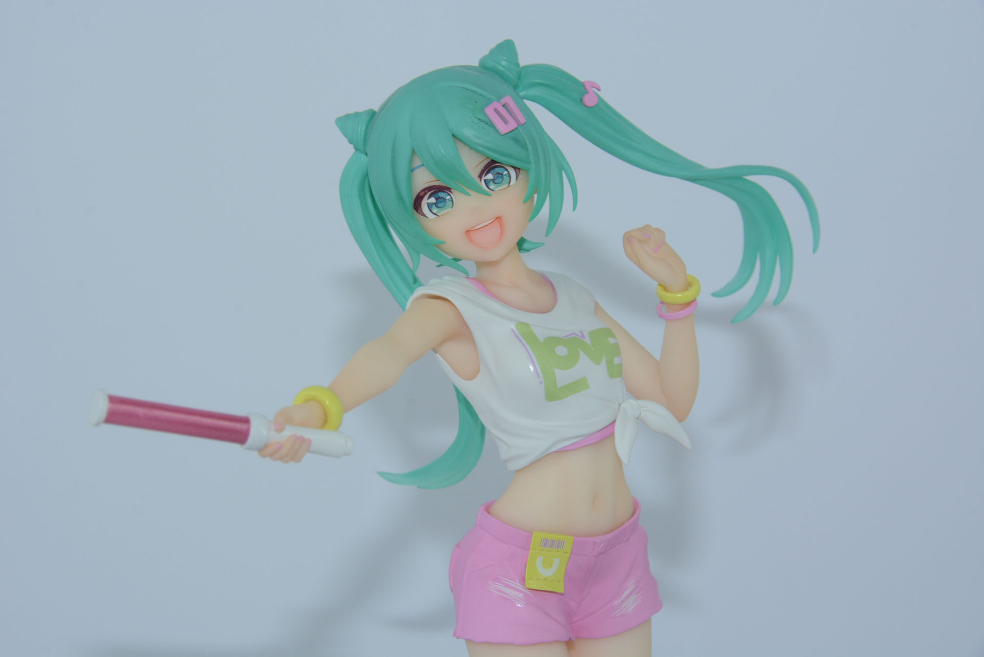 こちらはリアル指向。ちょっぴりセクシーさがある健康的で元気のあるフィギュアだ