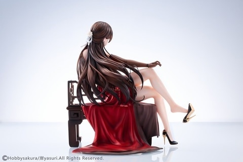 太ももや背中が大胆オープン！ フィギュア「莫焉（モエン） ドレスVer