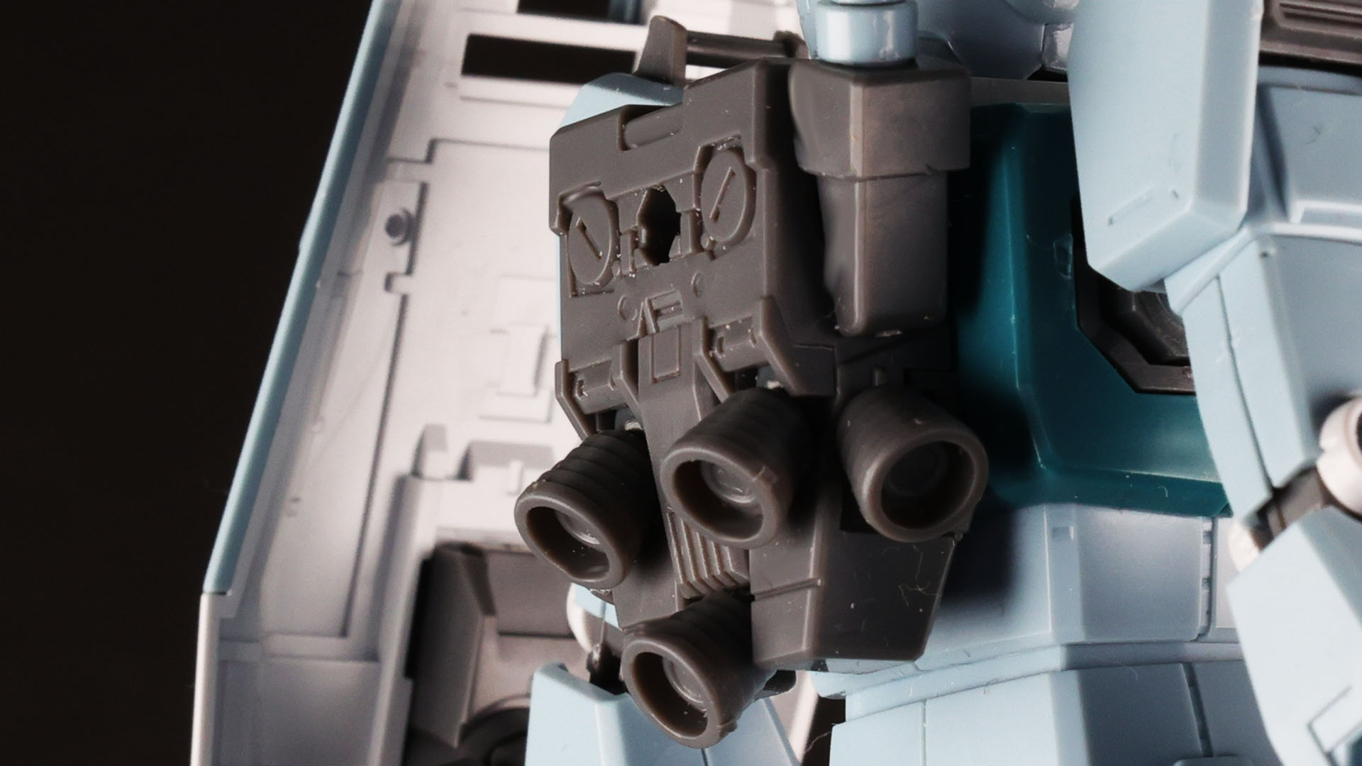 腕に覚えのある方はノズルの縁を薄くするとさらにリアリティが増すと思います！