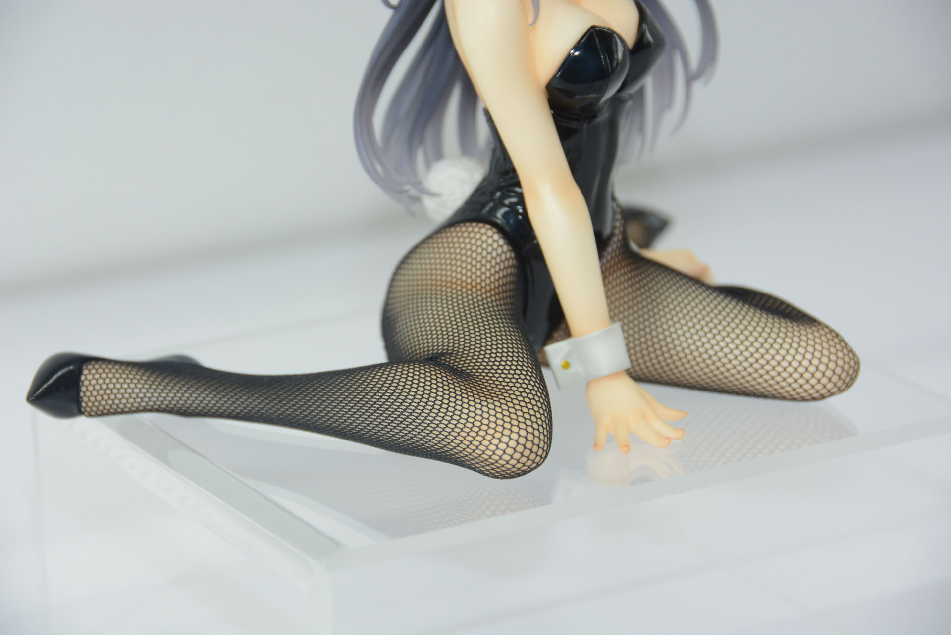 網タイツは様々なメーカーが挑戦しそのノウハウはかなり高められている。15cmのプライズフィギュアで網タイツをしっかり表現するこだわりが嬉しい