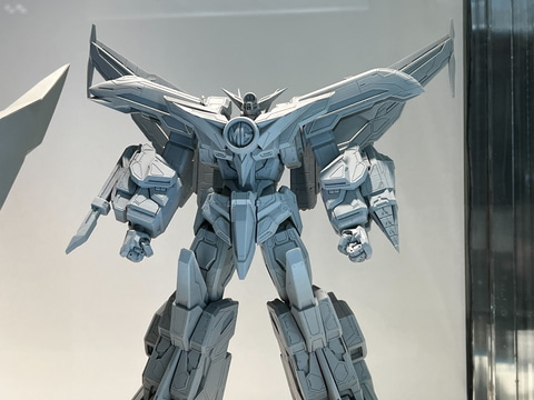 グレートマイトガイン」がAMAKUNIよりフィギュア化！ 原型が展示中