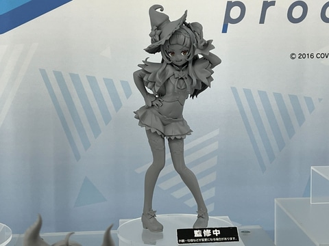 ホロライブ　フィギュア　4個　　　s Amazon | ホロライブプロダクション 大空スバル 1/7スケール PVC