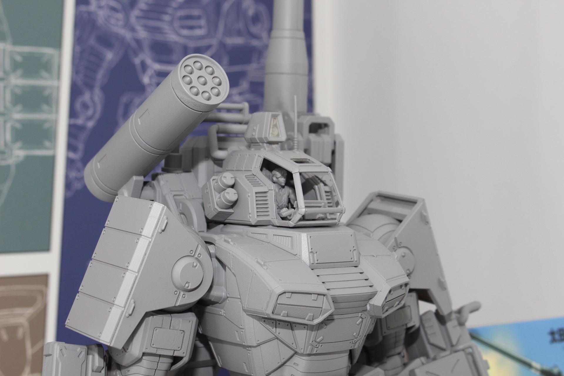 ビッグスケールならではディテールが施されたダグラム。これまで見たことのない造形だ