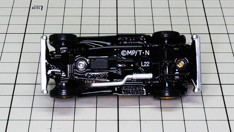 底面：unlimitedを体現する複雑なディテールを持っている