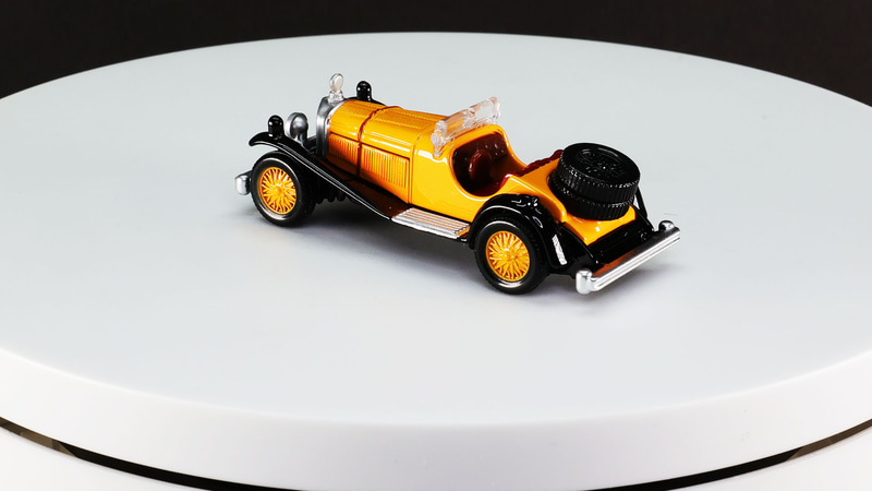 ここをこうしてああして……とっつぁん、わるいね