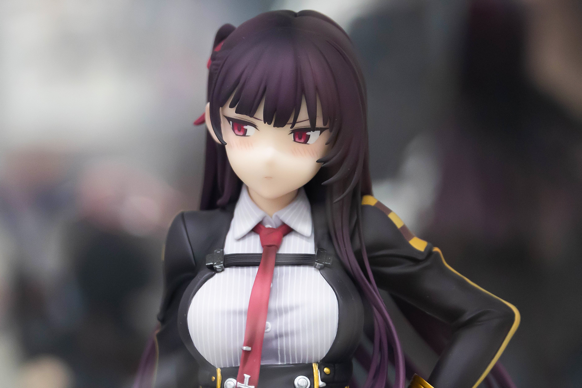 頬を少し赤らめて照れた表情のWA2000