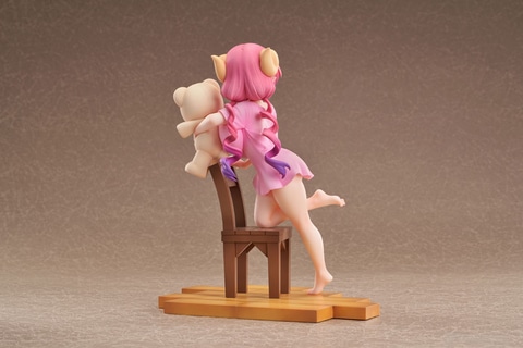 小林さんちのメイドラゴンS」よりまったりパジャマ姿の「イルル