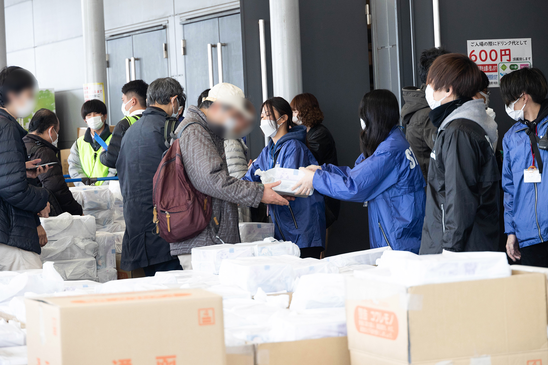 チケットにはイベントで使用するプラモデルがふたつ付属しており、入り口で来場者に配られていた